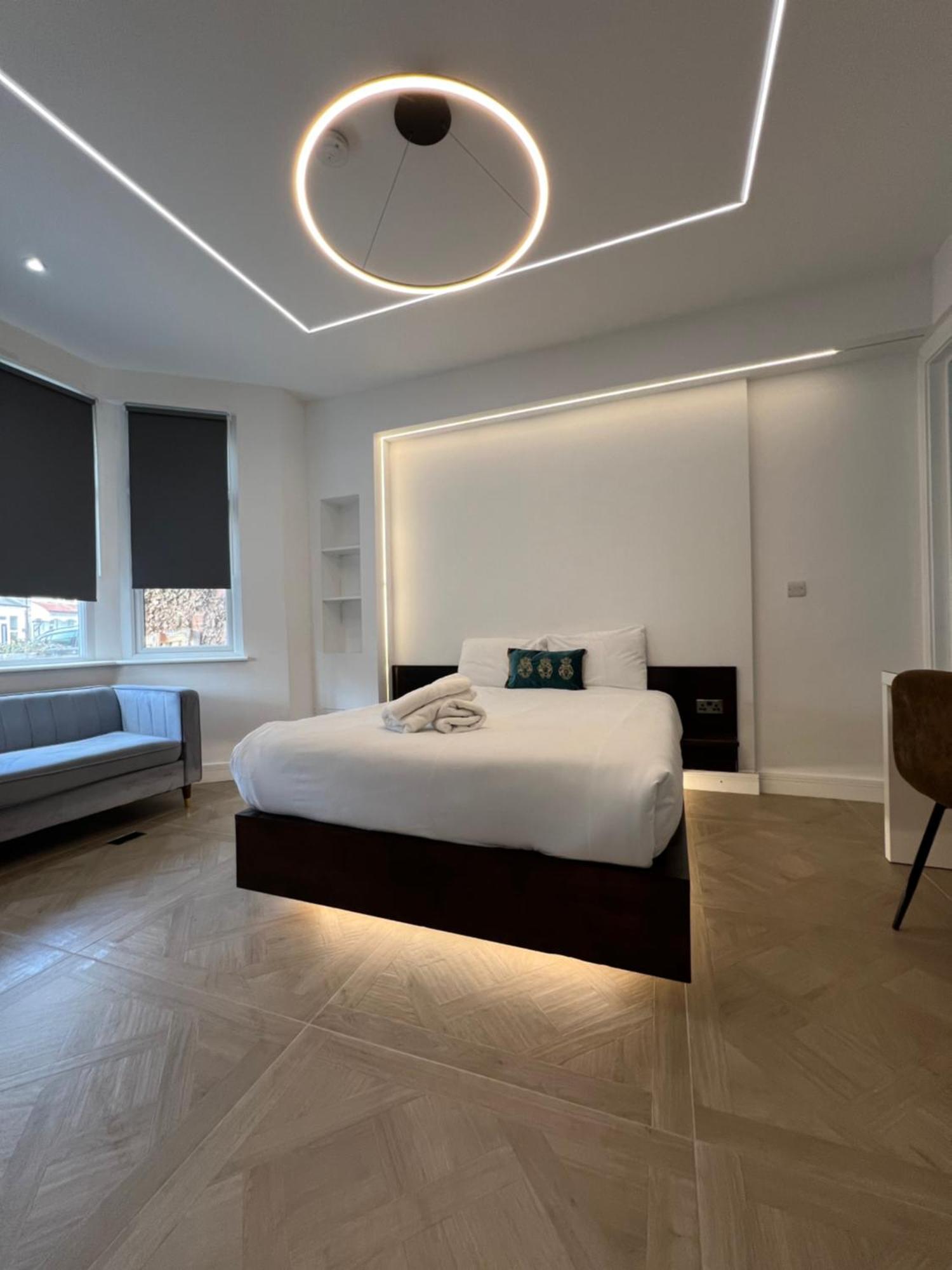 Luxurious London Studios London Borough of London Borough of Harrow Exterior foto