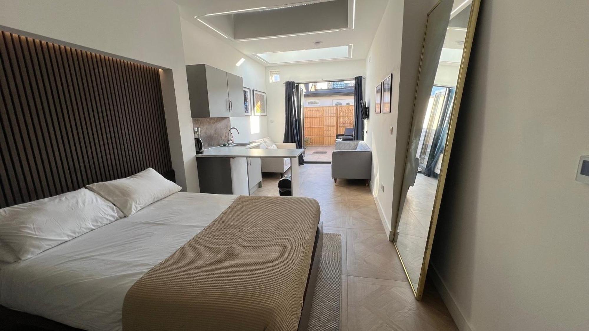 Luxurious London Studios London Borough of London Borough of Harrow Exterior foto